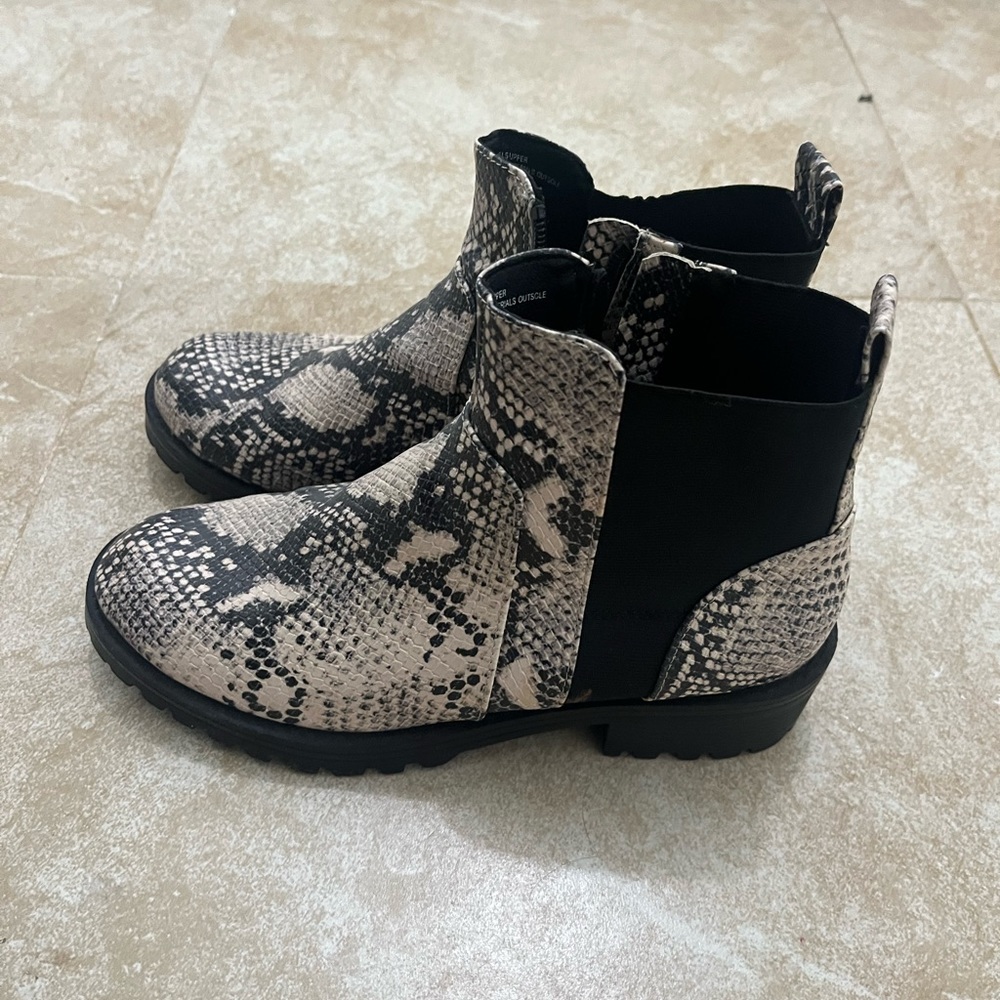 Target boots - Picture 4 of 4